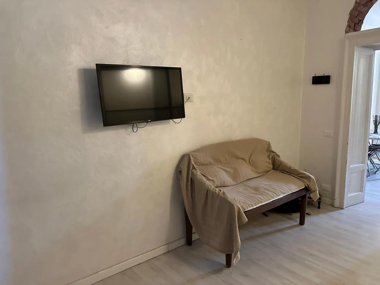 Majestic Navigli Home Rome 0*,