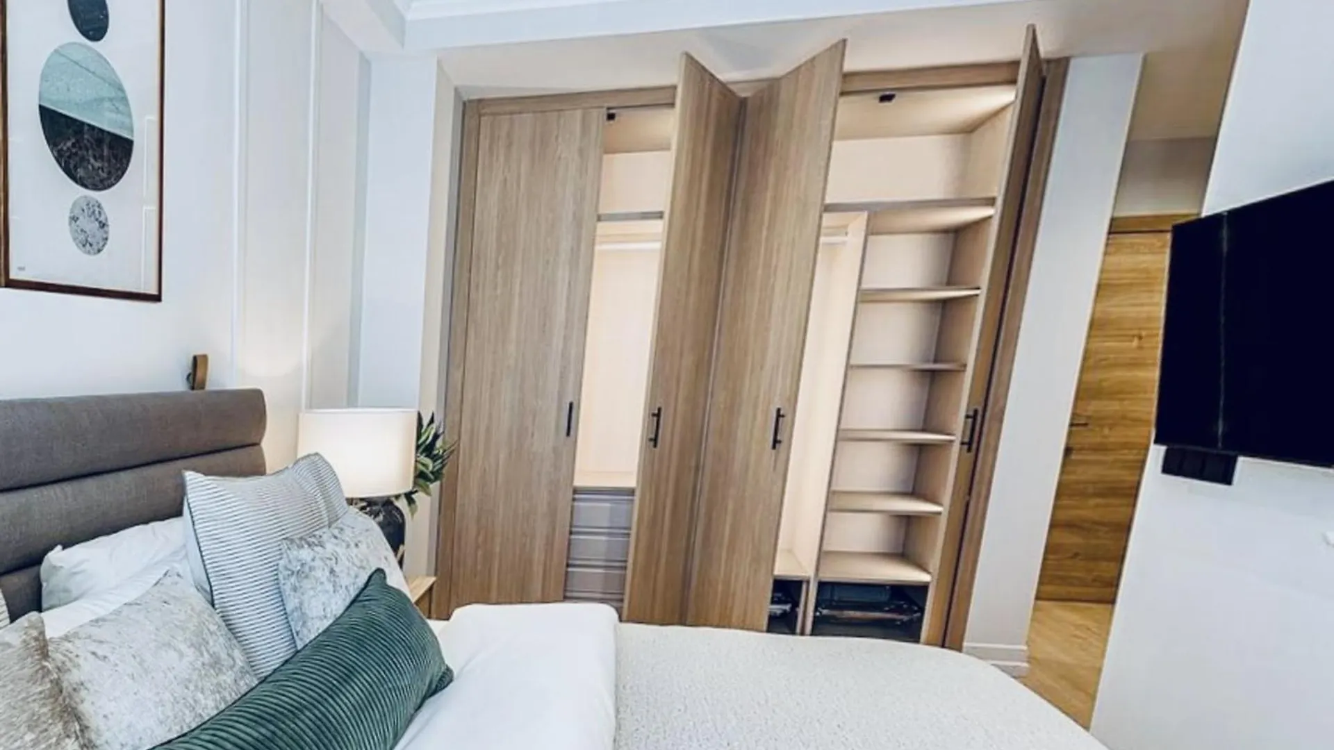 Apartment Majestic Navigli Home Rom
