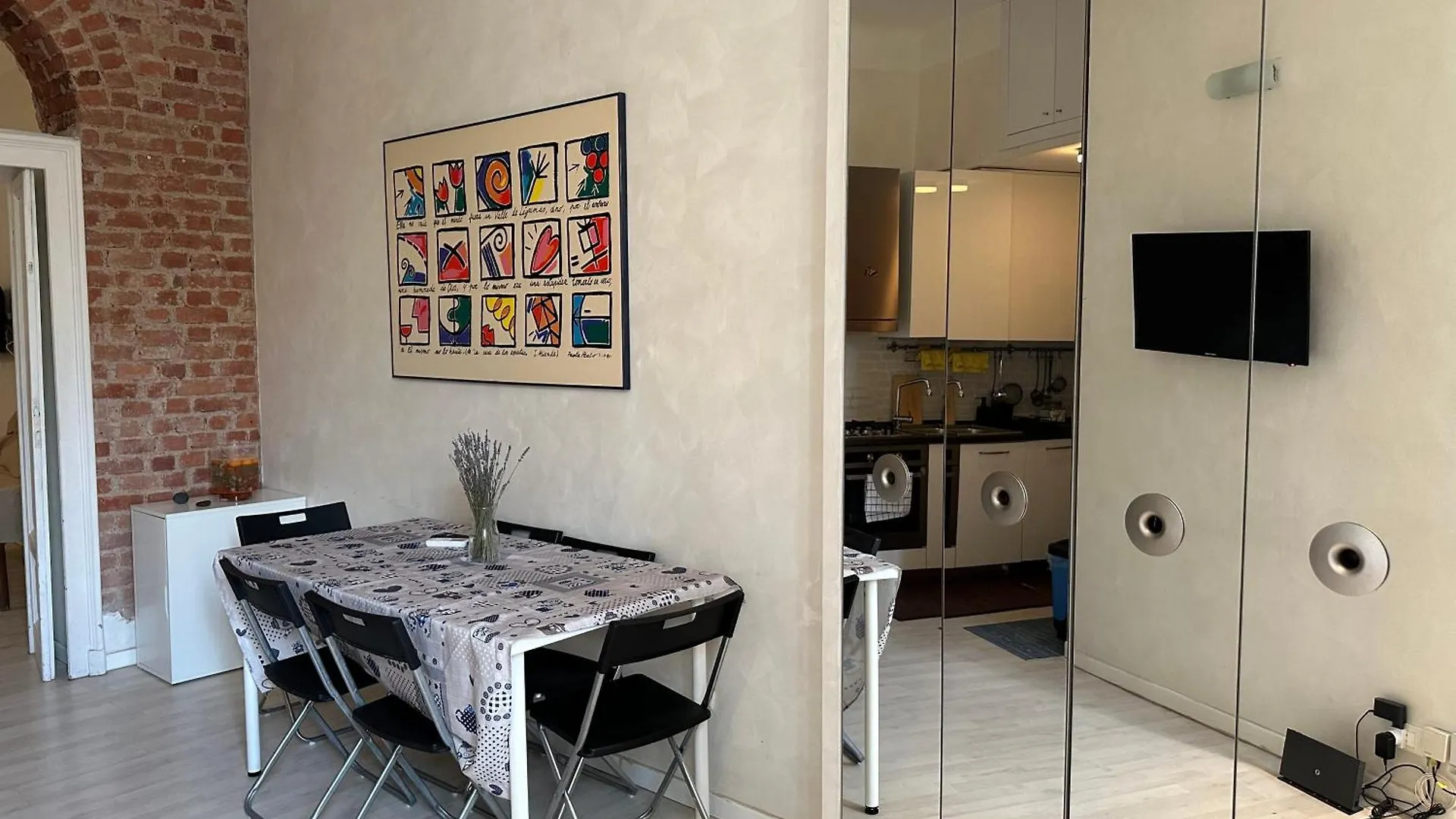 Majestic Navigli Home Roma 0*,  İtalya