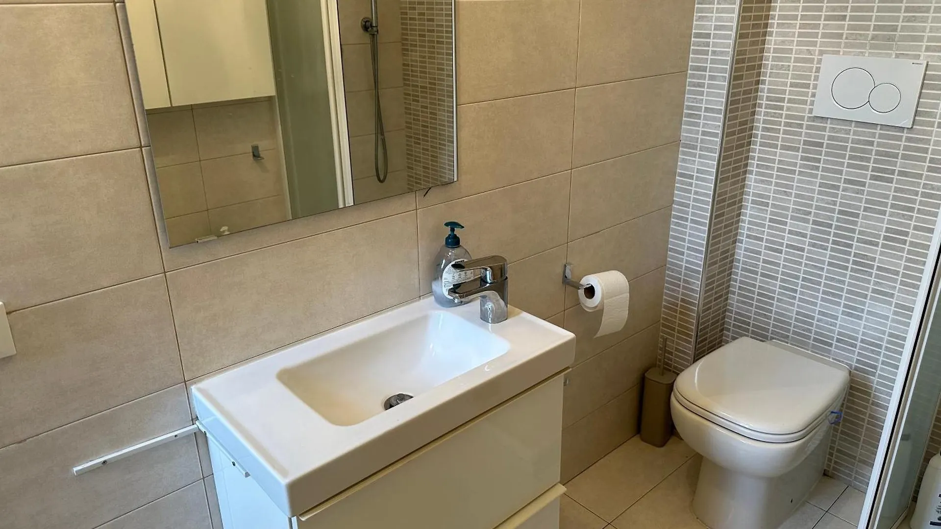 Daire Majestic Navigli Home Roma