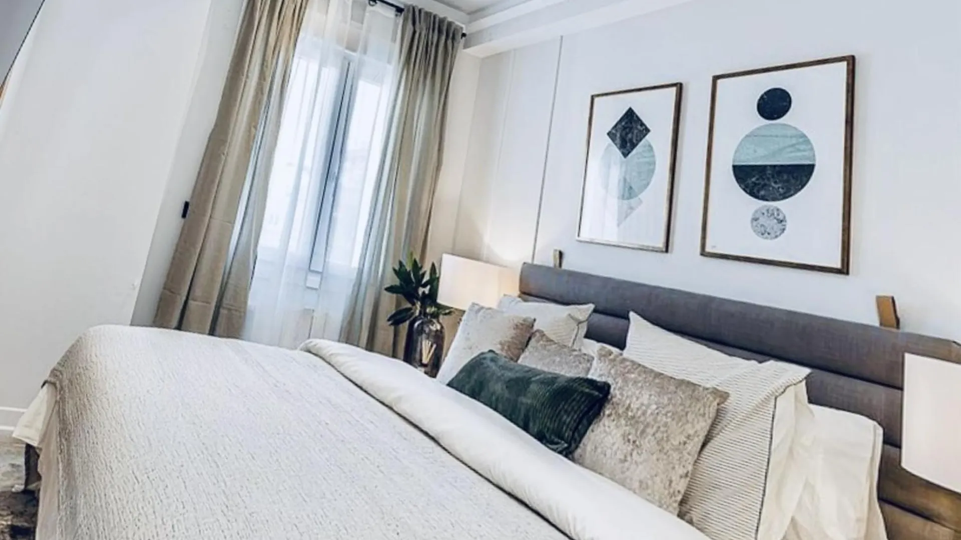 Apartment Majestic Navigli Home Rome Italy